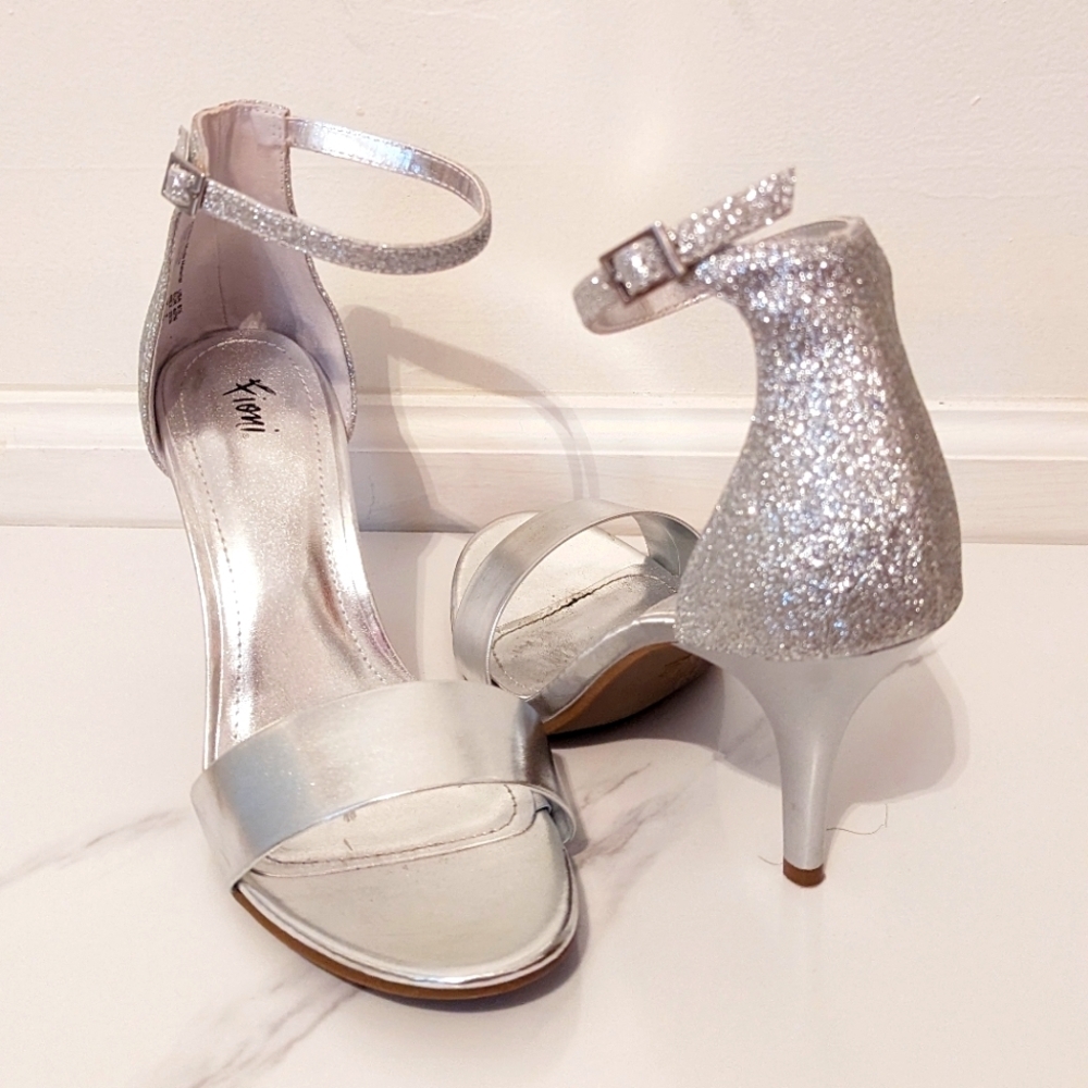 Silver Glitter Open Toe Heels‎ Size 8.5